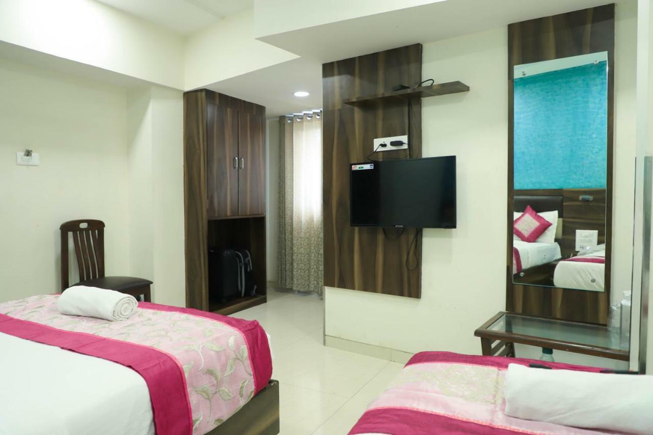 Hotel Plaza Executive - Near Bkc Mumbai Luaran gambar